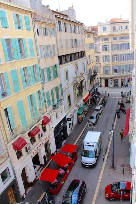 Vieux Port Clim Appartement *